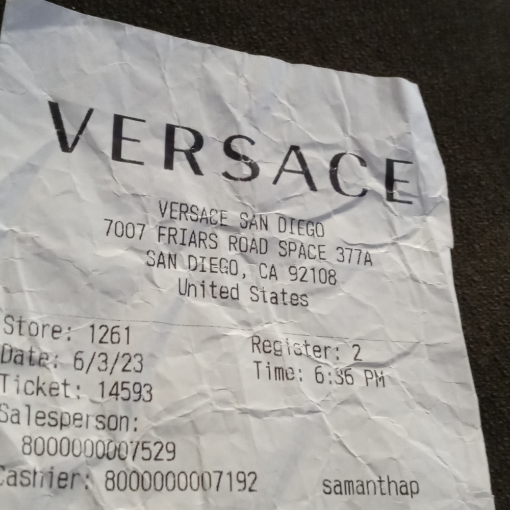 Versace - Picture 3 of 3